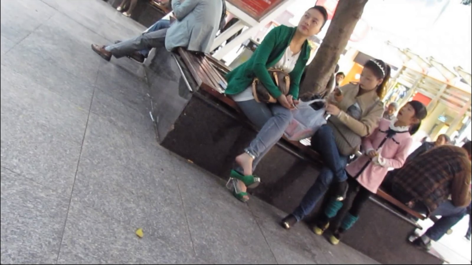 streetsnapdangl[00 00 46][20181126 233604 9]